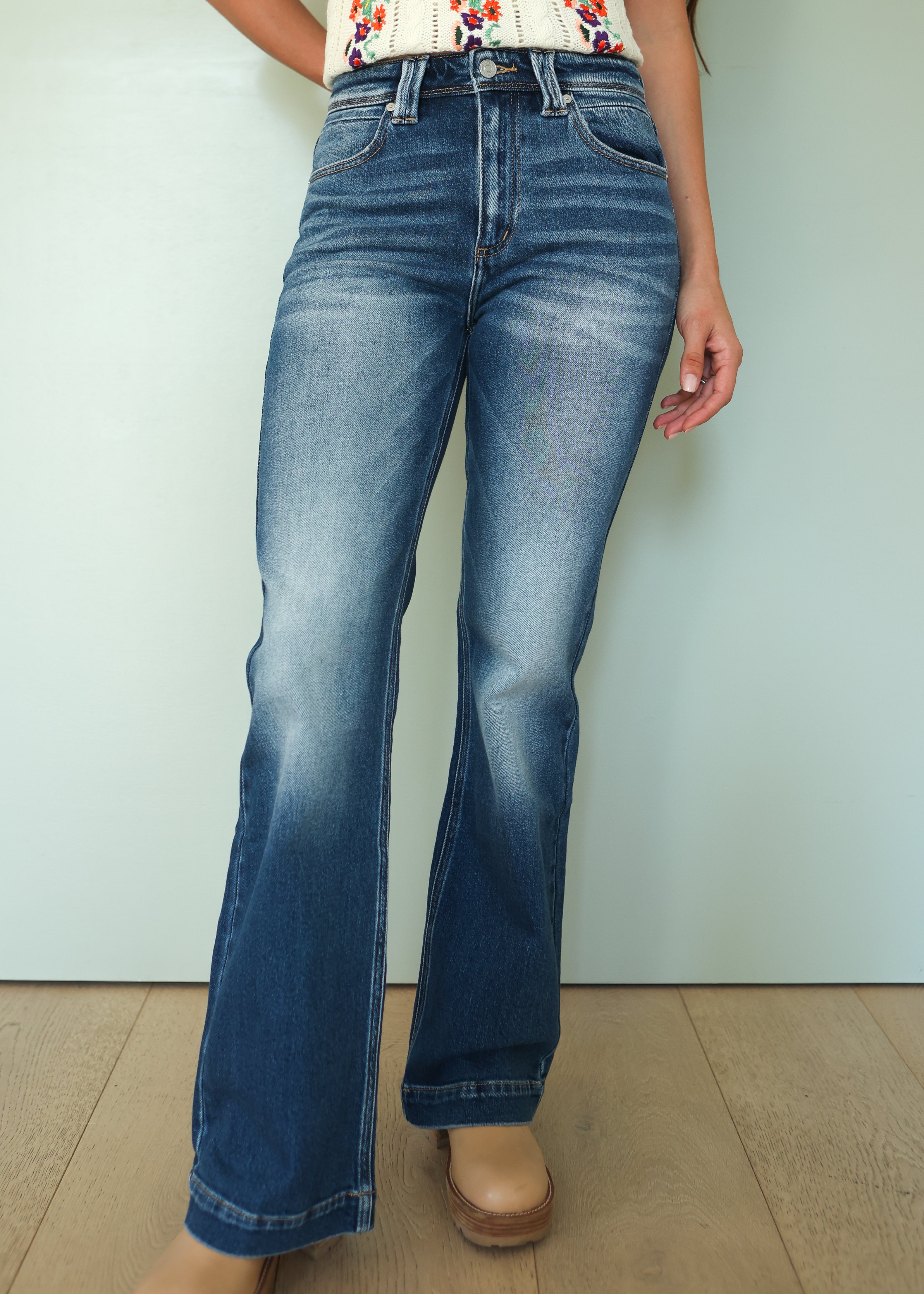 Katnis High Rise Holly Flare