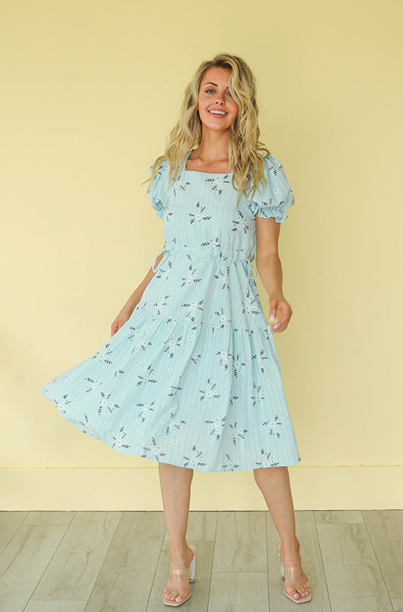 Ellis Blue Floral Midi Dress - DM Exclusive - Restocked - FINAL SALE 1XL Ellis Blue Floral Midi Dress - DM Exclusive - Restocked - FINAL SALE 1XL