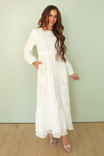 Anna White Embroidered Maxi Dress - FINAL FEW
