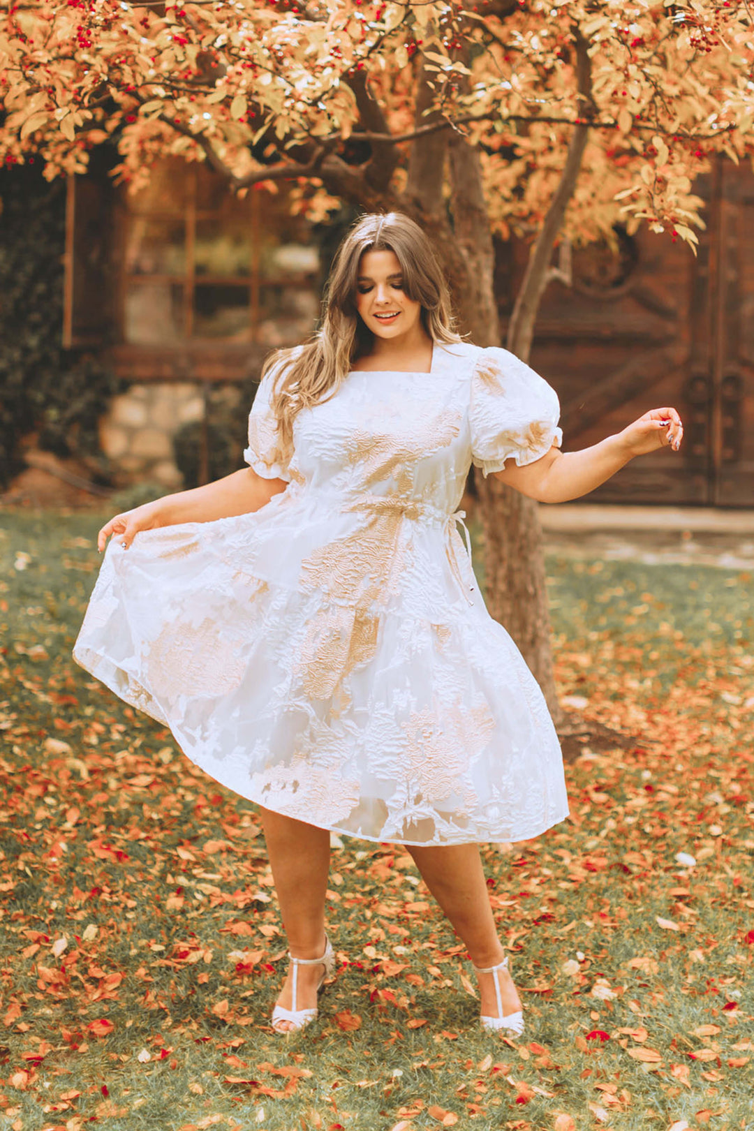 white gold dress for sale Ellis Jacquard White/Gold Velvet - DM Exclusive martin aranda Shoe Size:13 US %20The%20product%20images%20(without%20model)%20are%20closest%20to%20the%20true%20color%20of%20the%20item Rhea Raj – Devil