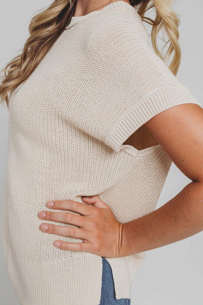 Daily Outing Cream Sweater