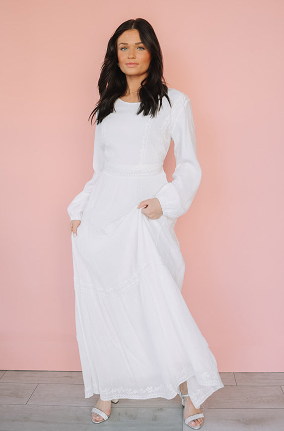 Elizabeth Embroidered Maxi White Dress - Restocked - FINAL SALE 3XL Elizabeth Embroidered Maxi White Dress - Restocked - FINAL SALE 3XL