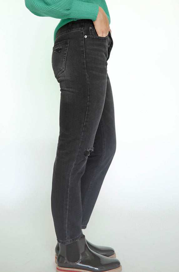 Front Row Black Boyfriend Jeans- FINAL SALE