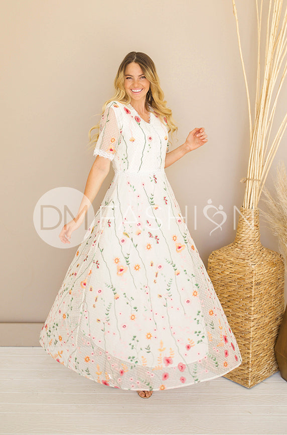 Diana Embroidered Ivory Floral Dress - DM Exclusive