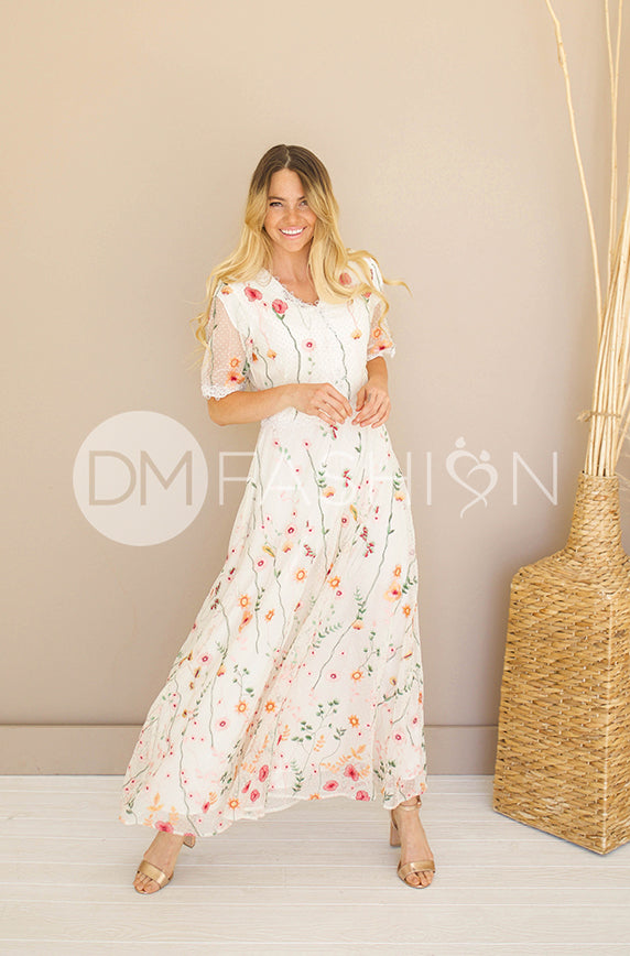 Diana Embroidered Ivory Floral Dress - DM Exclusive – DM Fashion